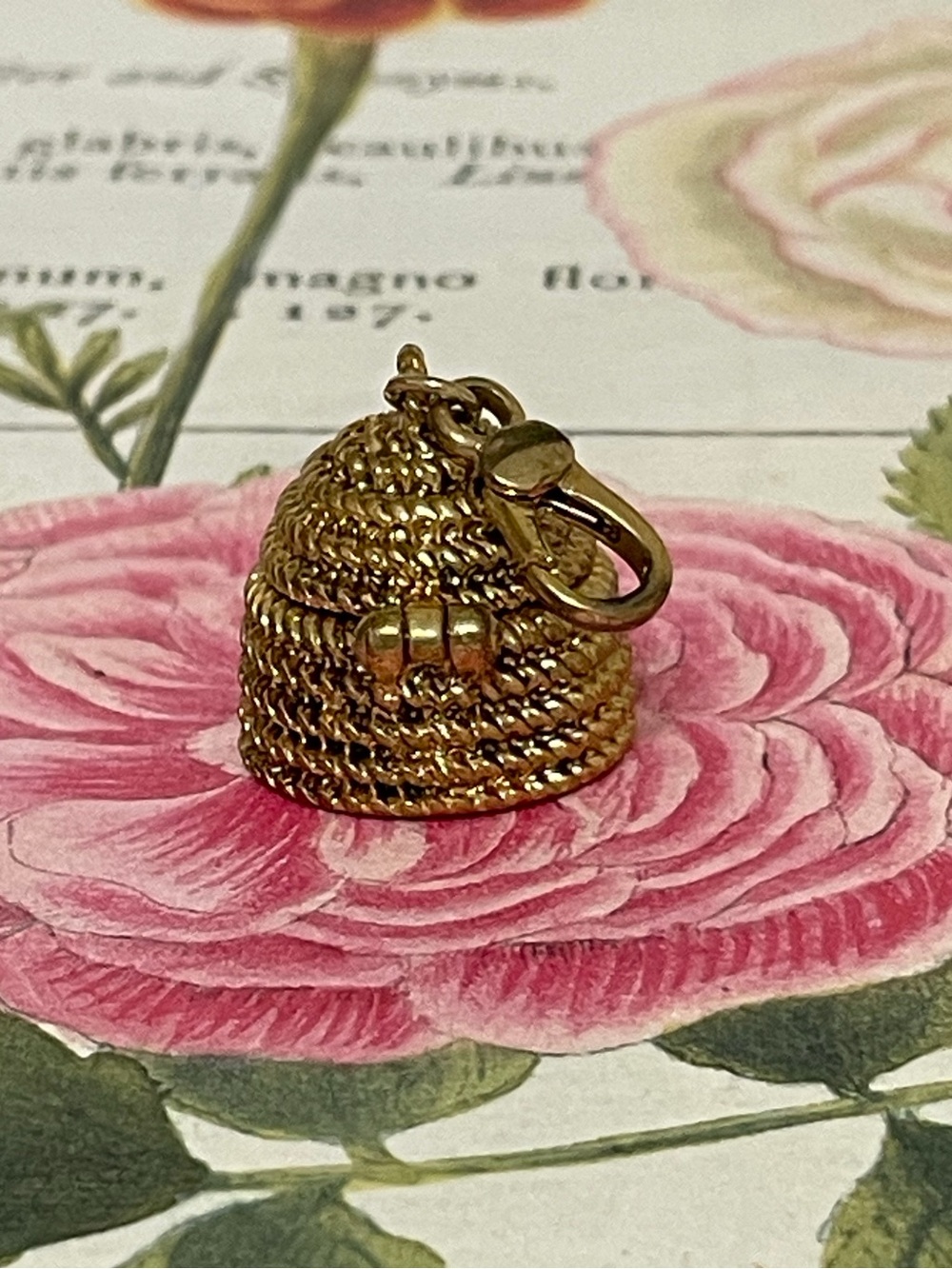 Vintage C WONDER Gold-tone Honey Beehive Charm Adorable with Bee Inside